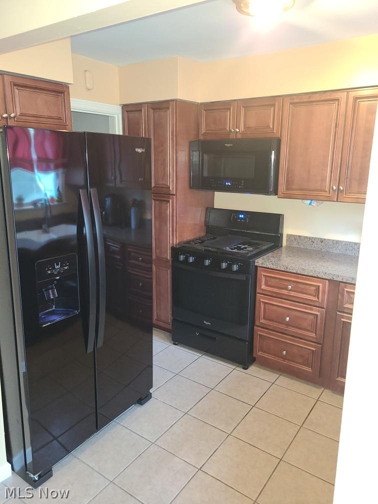5223 Bridgewater Road Cleveland, OH 44124 - Photo 9 of 24