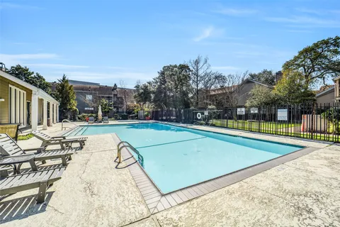 $120,000 | 2100 Tanglewilde Street, Unit 591, Houston, TX 77063