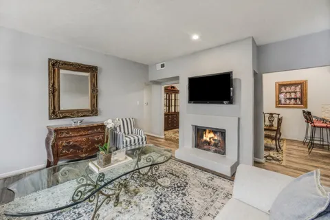 $120,000 | 2100 Tanglewilde Street, Unit 591, Houston, TX 77063