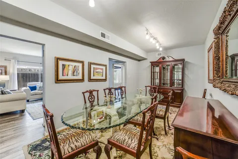 $120,000 | 2100 Tanglewilde Street, Unit 591, Houston, TX 77063