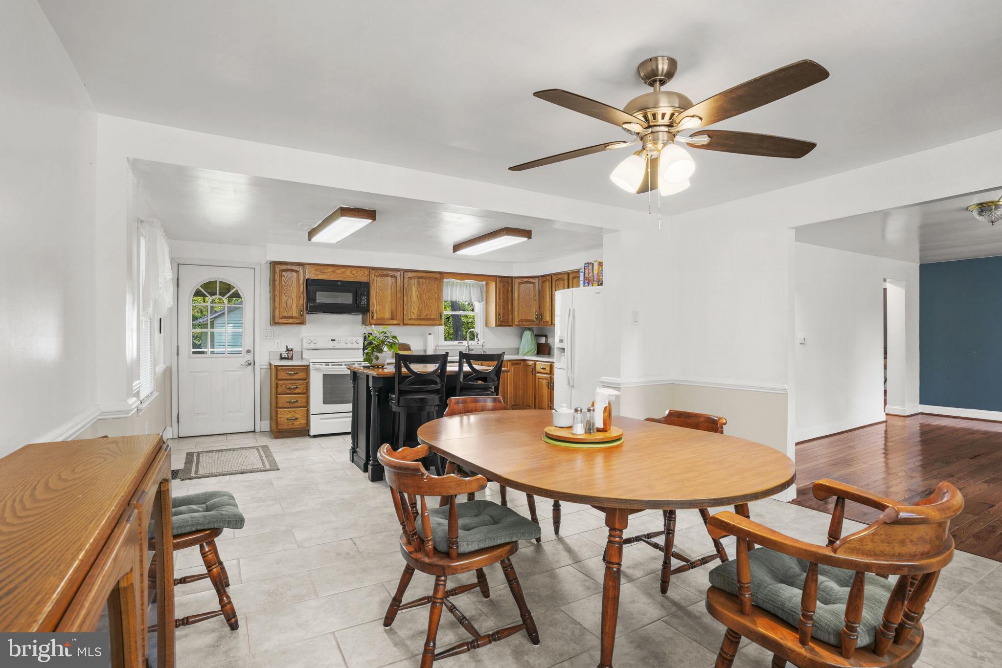 718 Mimosa Cove Road Deale, MD 20751 - Photo 4 of 47 Kitchen