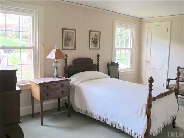 2720 Cambridge Road Raleigh, NC 27608 - Photo 12 of 16