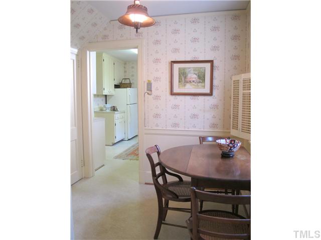 2720 Cambridge Road Raleigh, NC 27608 - Photo 7 of 16