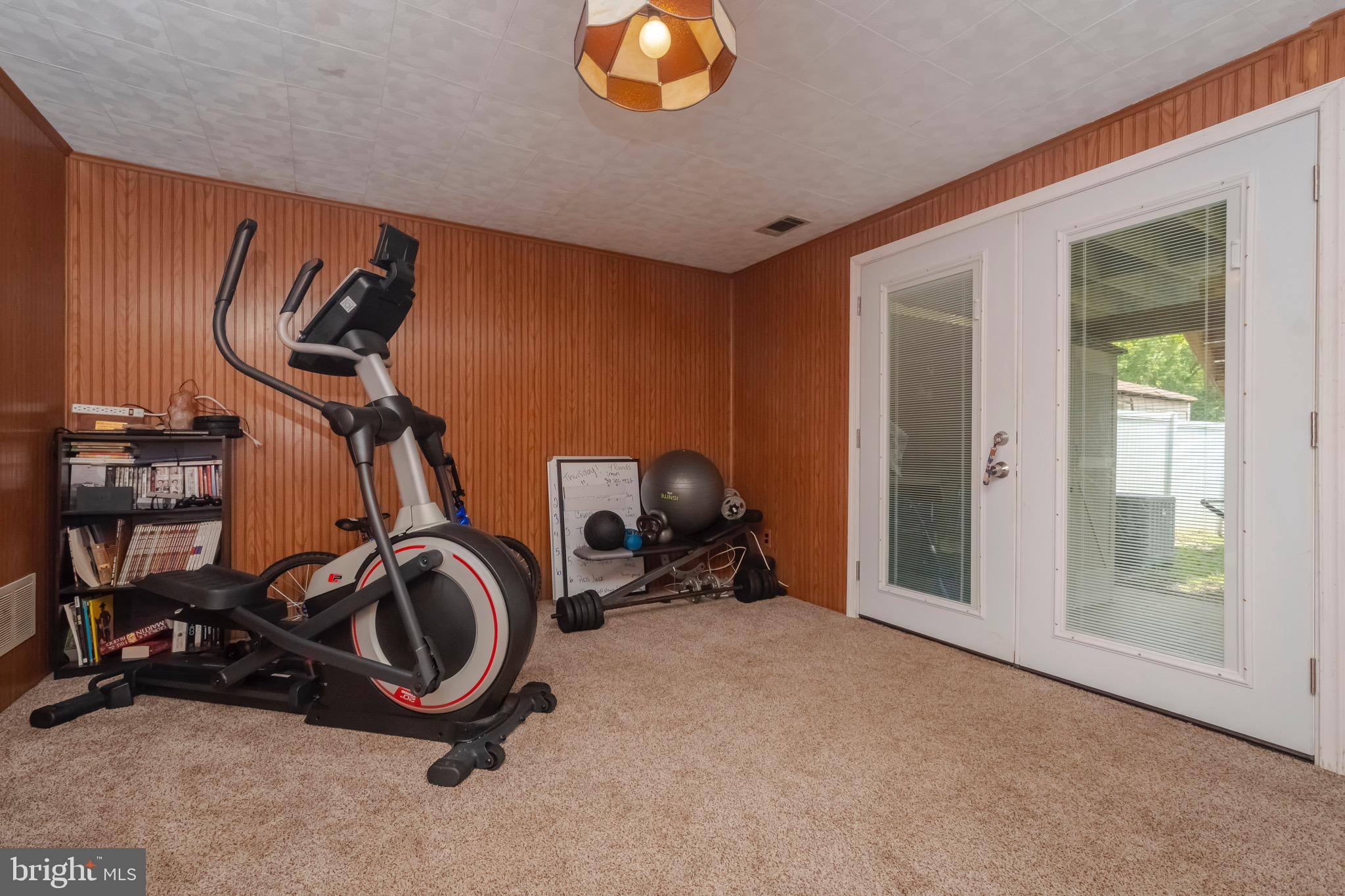 7917 Lynch Road Baltimore, MD 21222 - Photo 28 of 33