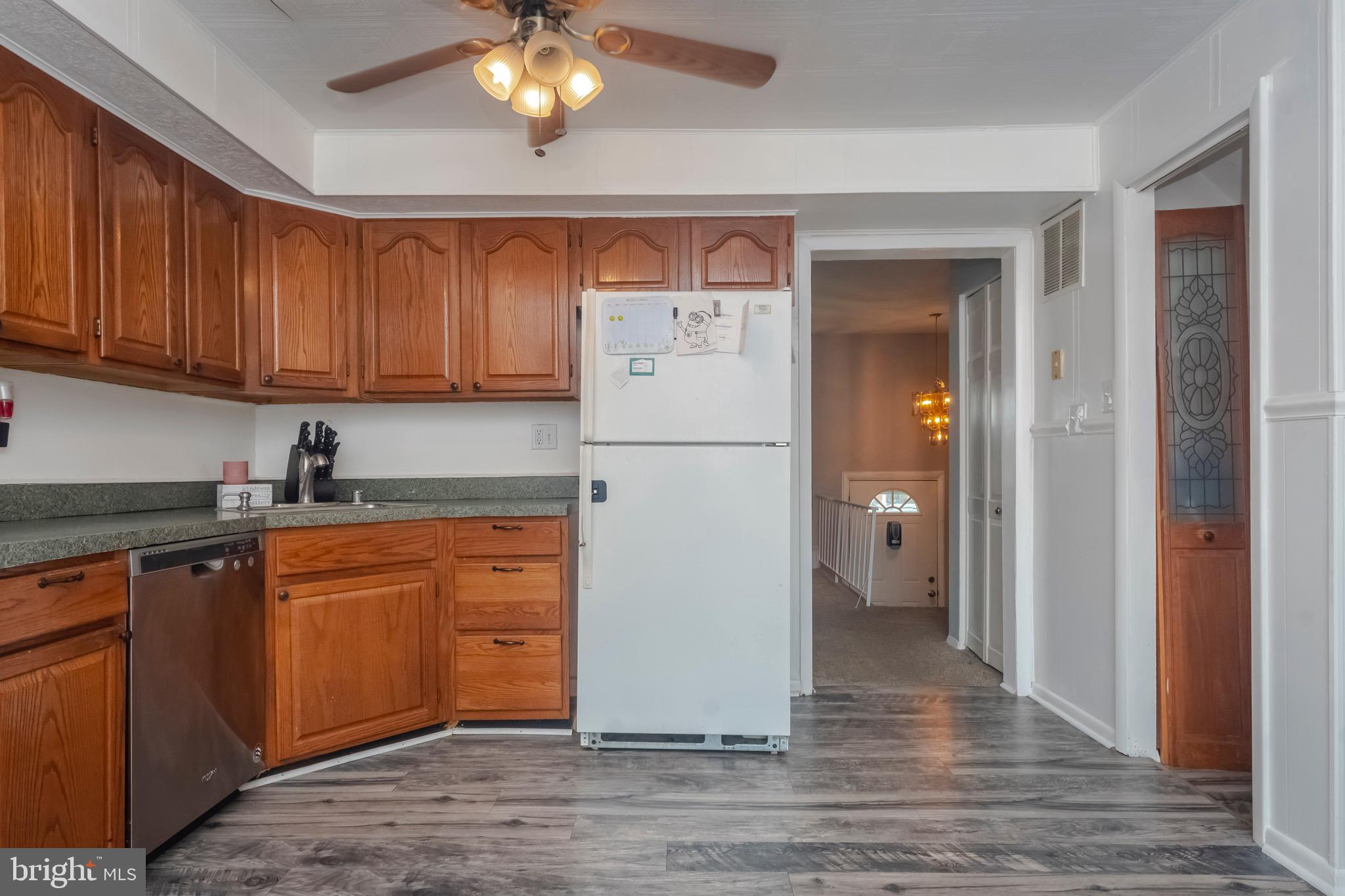 7917 Lynch Road Baltimore, MD 21222 - Photo 9 of 33