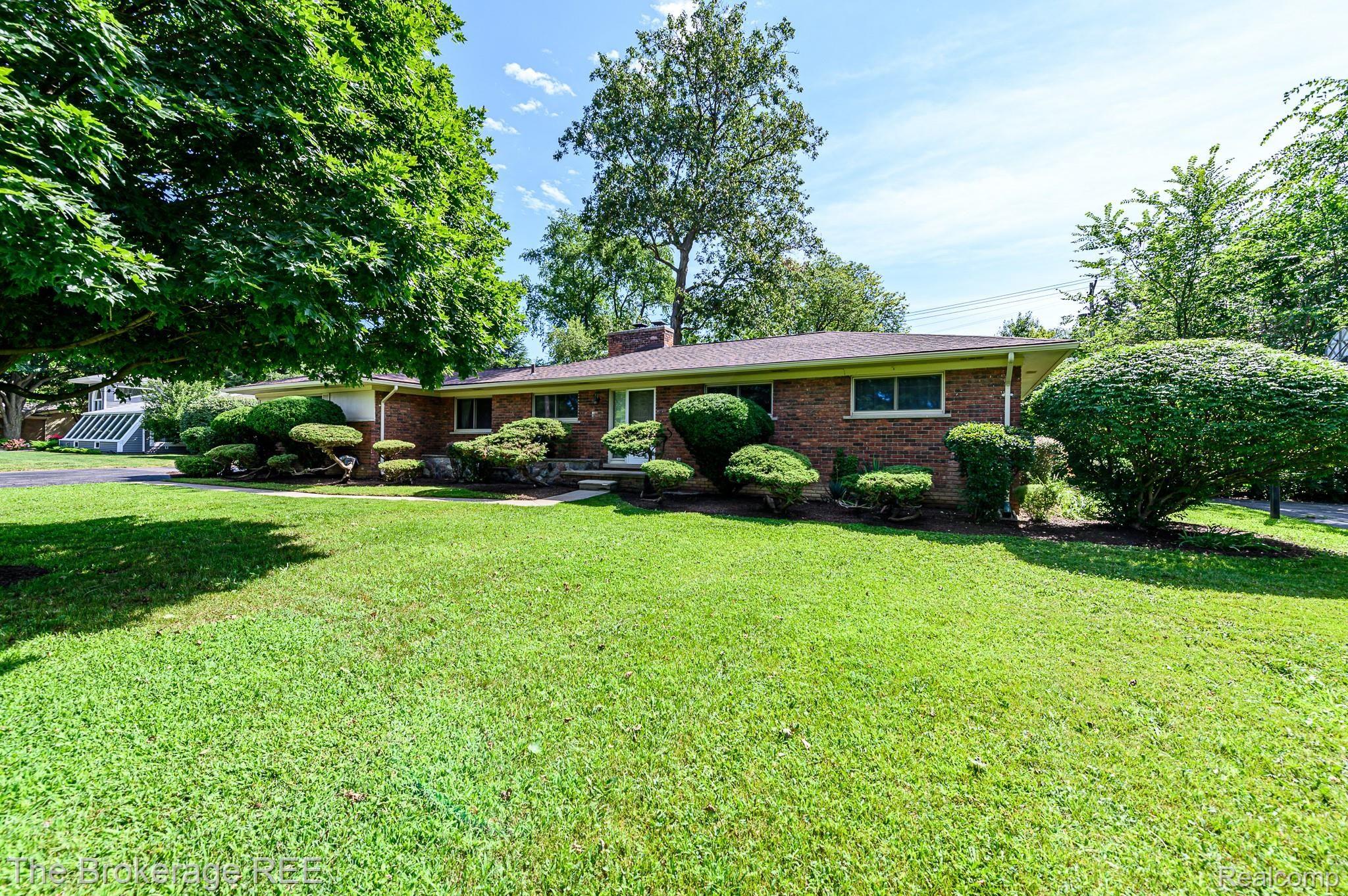6909 Lahser Road Bloomfield Hills, MI 48301 - Photo 45 of 59 6909 LAHSER Road, Bloomfield Twp 48301 Let's buy a house today!!