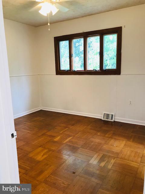 12 Homewood Road Wilmington, DE 19803 - Photo 11 of 11 Bright and airy room with natural light.