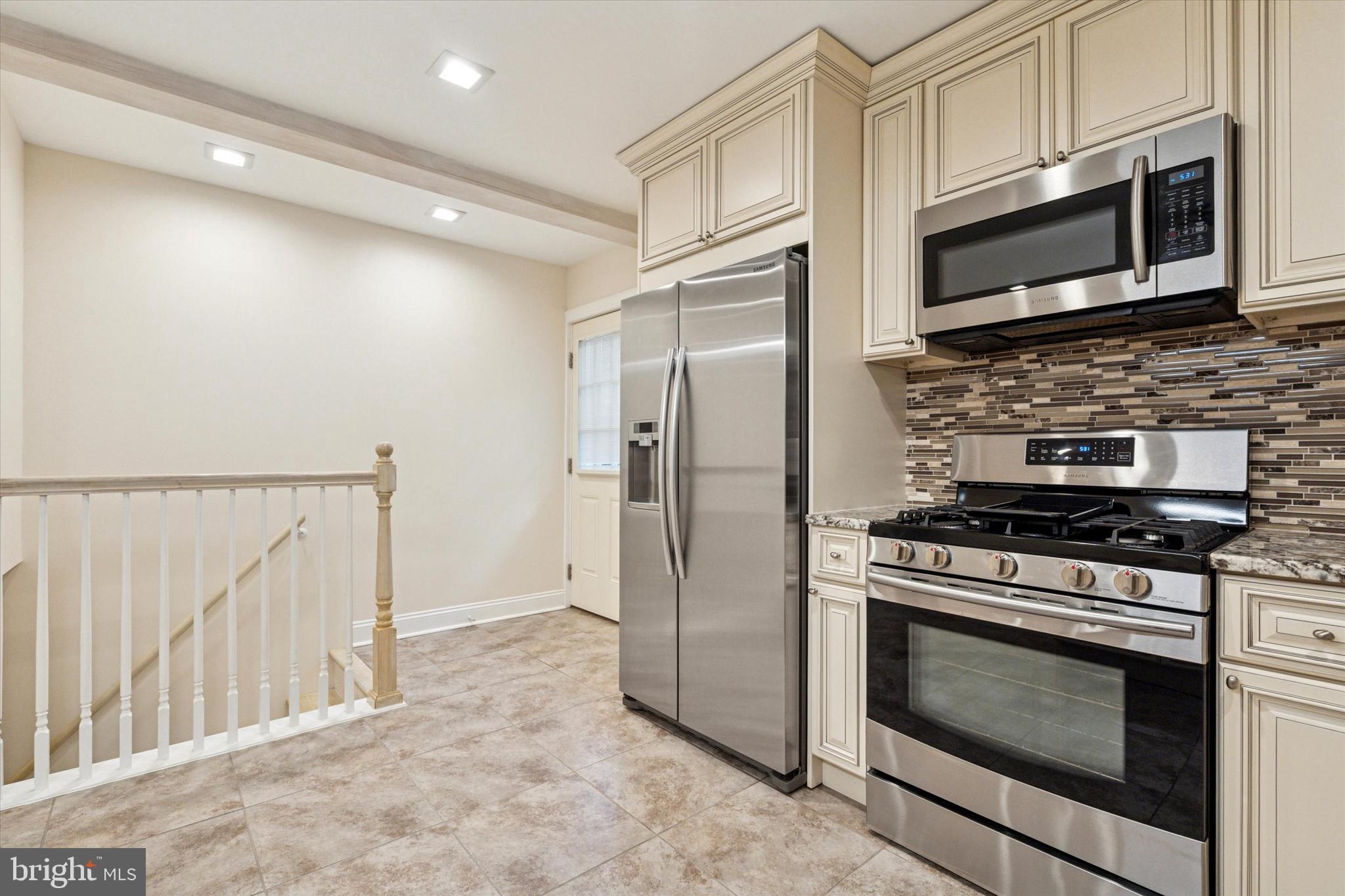 13441 Trevose Road Philadelphia, PA 19116 - Photo 2 of 35