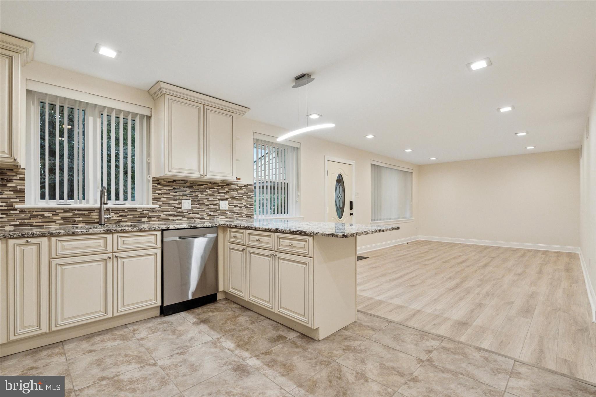 13441 Trevose Road Philadelphia, PA 19116 - Photo 6 of 35