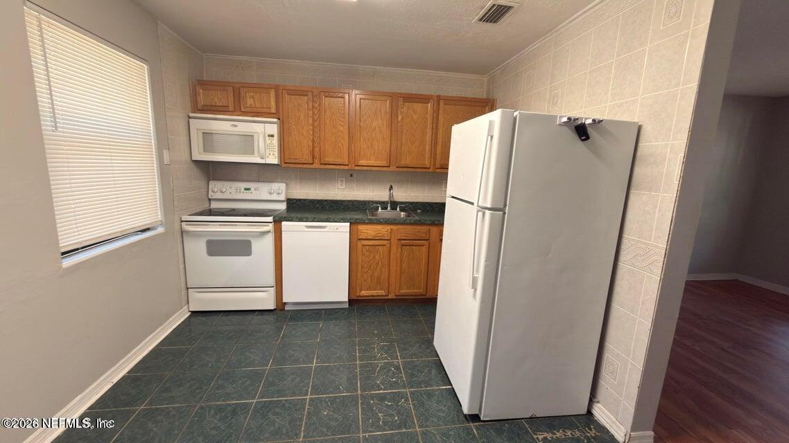 10335 Haverford Road Jacksonville, FL 32218 - Photo 6 of 12 8