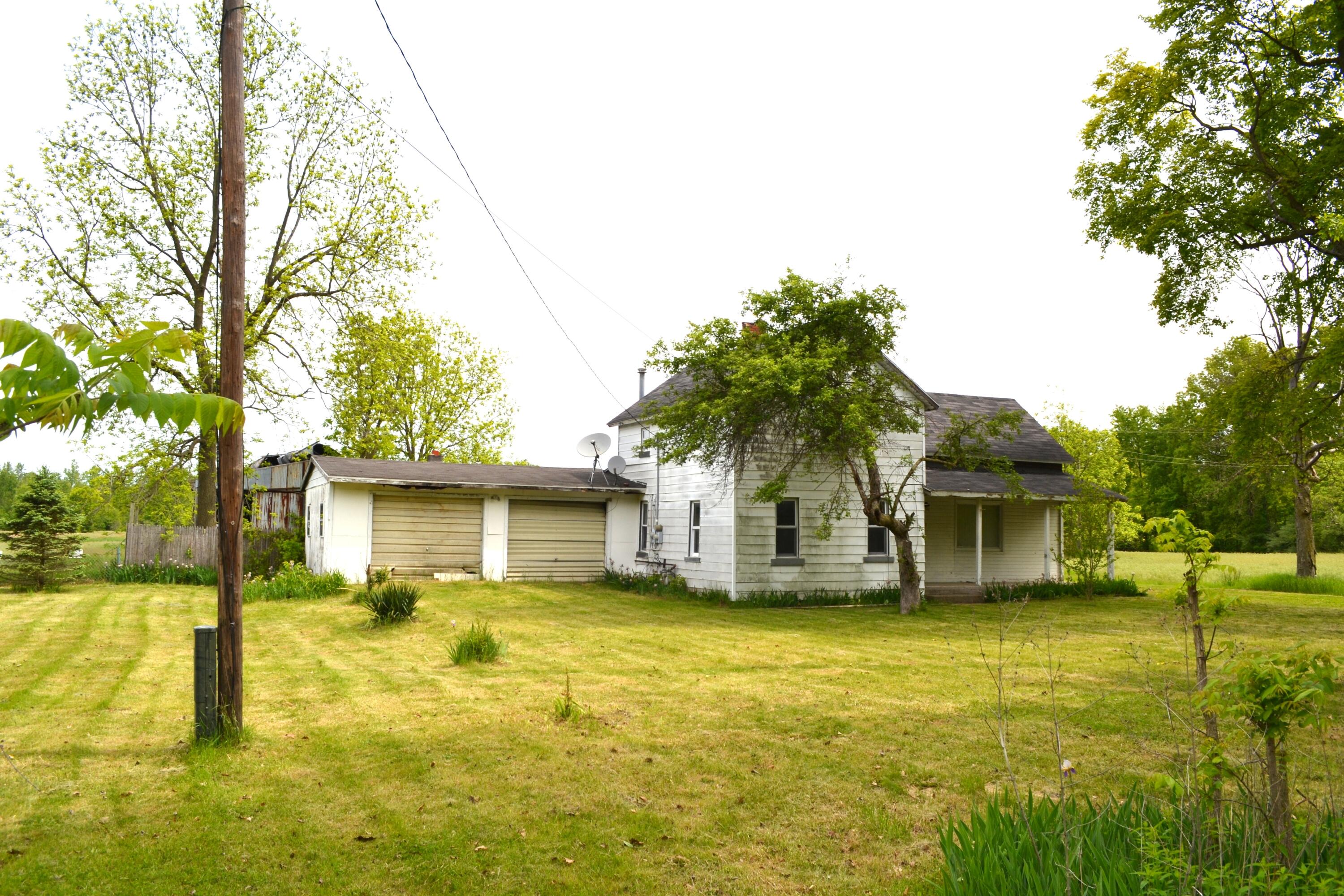 12920 Calhoun Road Milan, MI 48160 - Photo 2 of 8 Calhoun Front