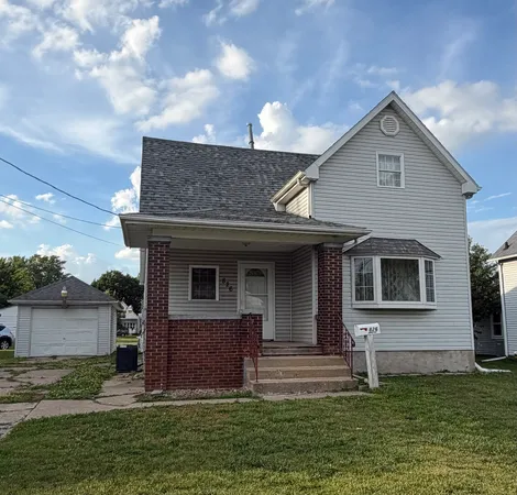$79,900 | 826 Prairie Avenue, Kewanee, IL 61443