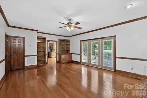 $650,000 | 8149 Shannon Woods Lane, Matthews, NC 28104