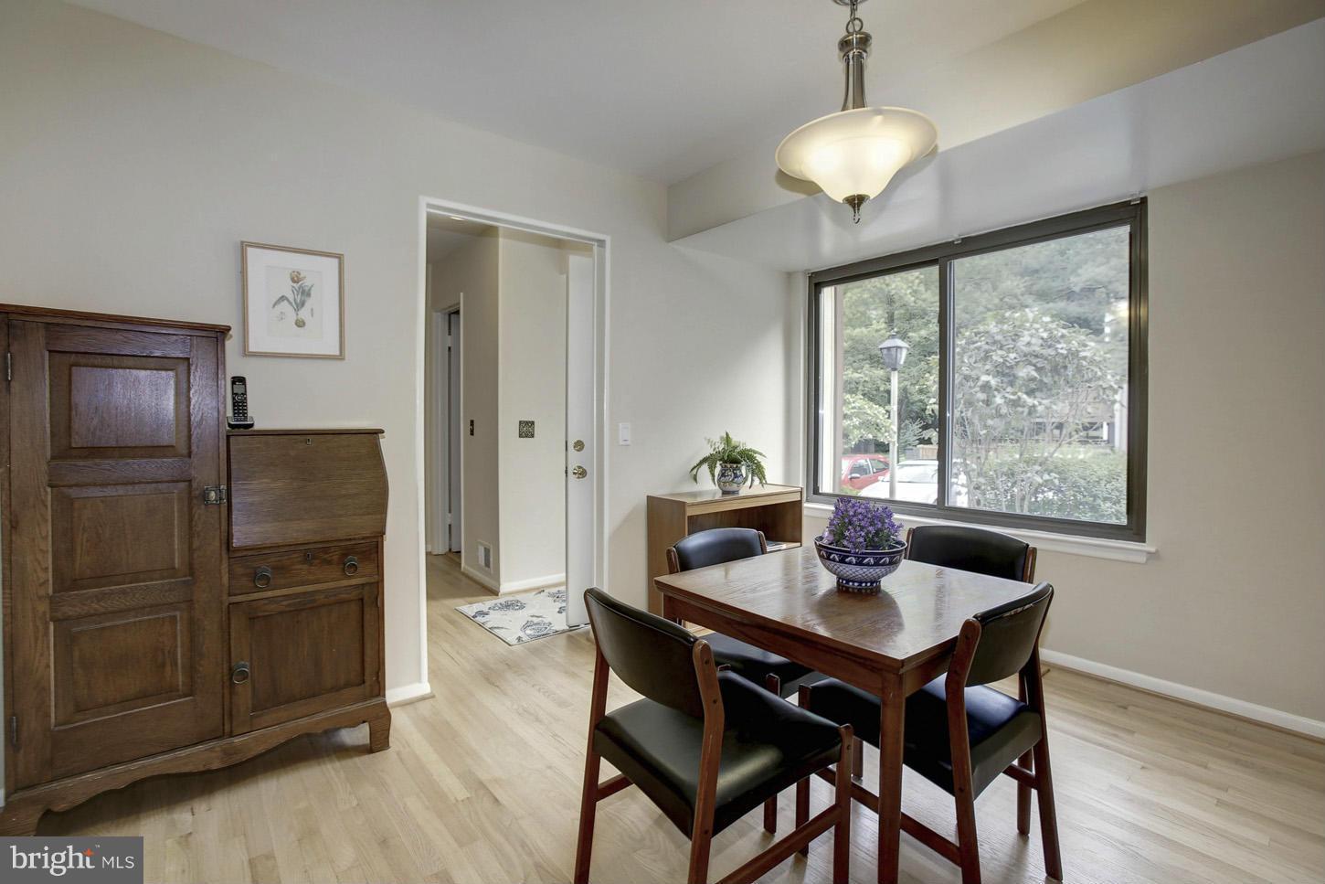 2354 Generation Drive Reston, VA 20191 - Photo 8 of 25 Breakfast Area