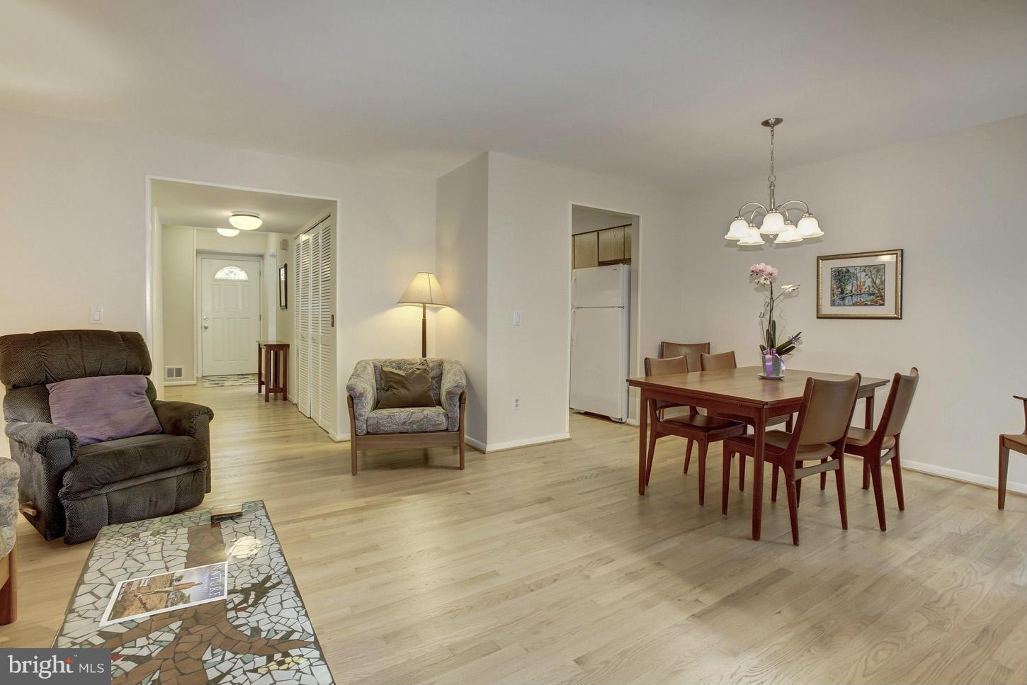 2354 Generation Drive Reston, VA 20191 - Photo 10 of 25 Dining Room