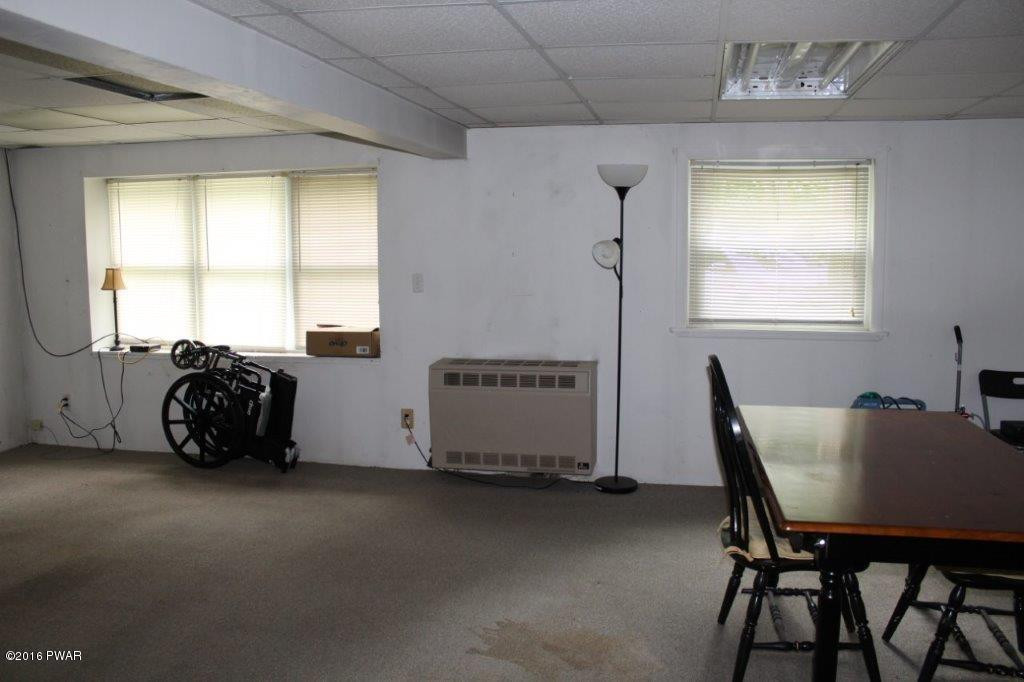 112 Mountain Springs Road Milford, PA 18337 - Photo 21 of 31 apartment on the right
