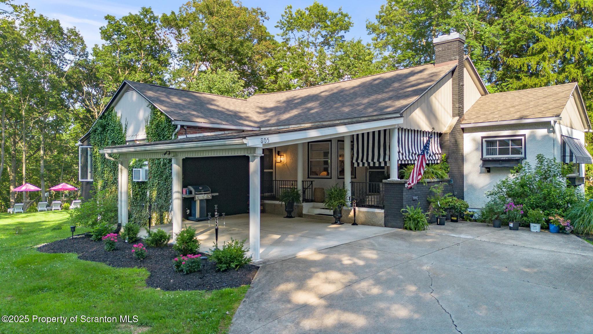 805 East Mountain Road Scranton, PA 18505 - Photo 2 of 53 DJI_0684