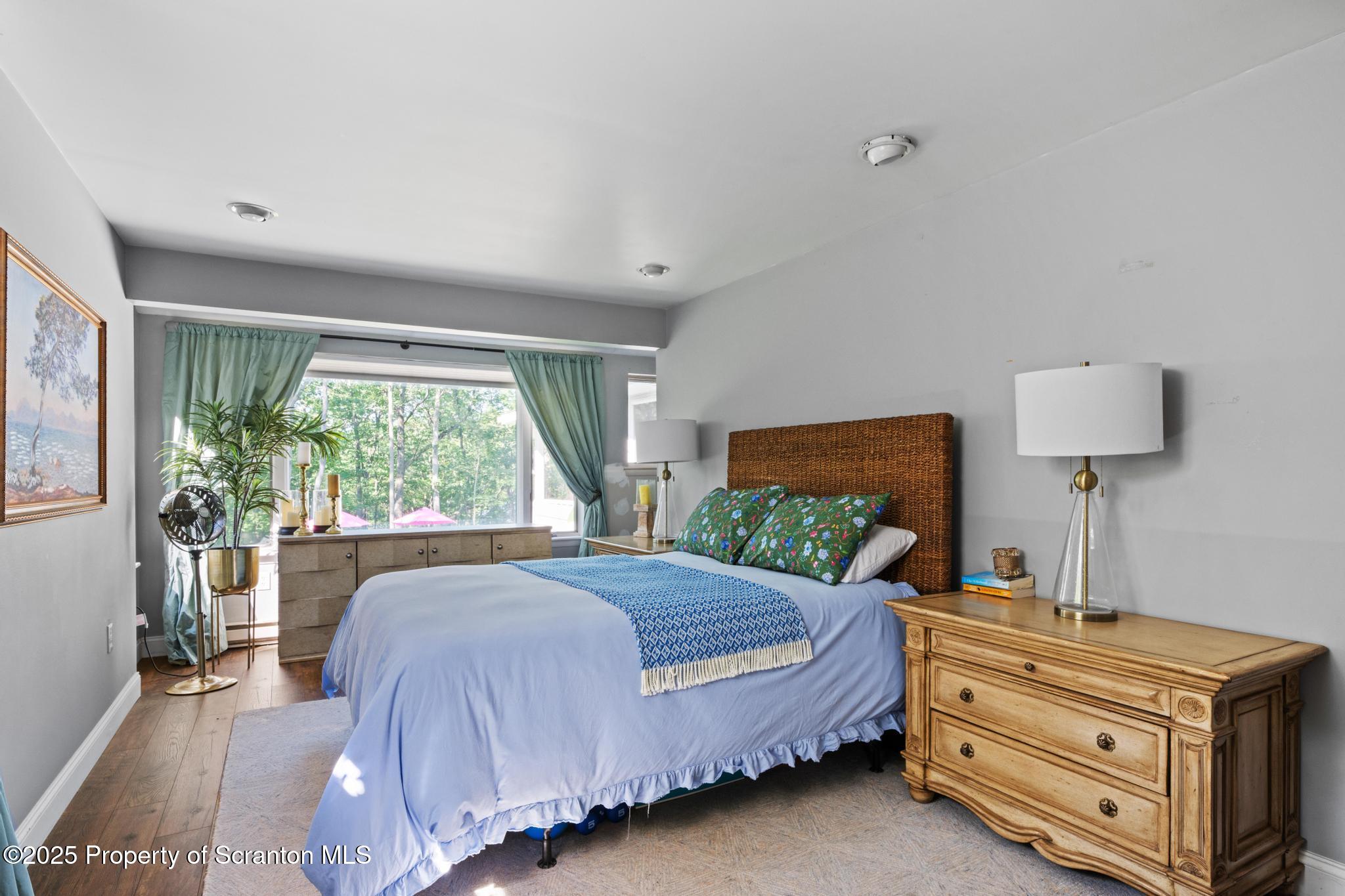 805 East Mountain Road Scranton, PA 18505 - Photo 24 of 53 DSC_2543