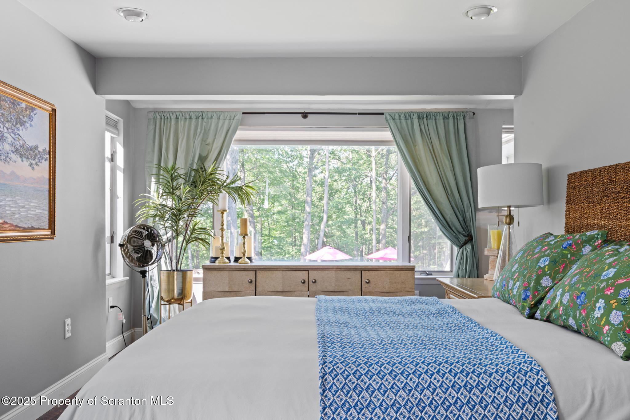 805 East Mountain Road Scranton, PA 18505 - Photo 25 of 53 DSC_2549