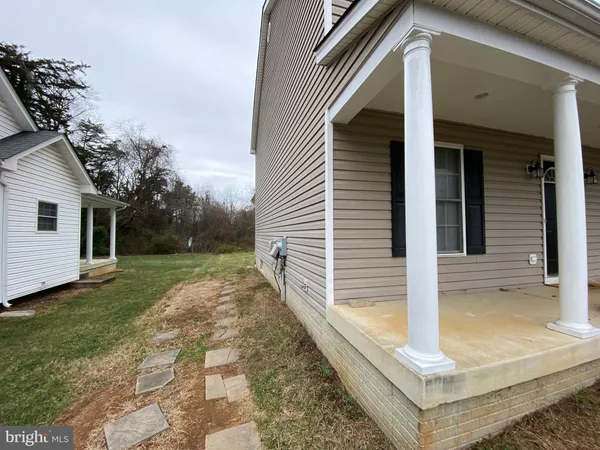 $1,395 | 405 Pratt Street, Fredericksburg, VA 22405