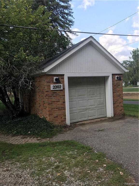 2202 Grove Park Road Fenton, MI 48430 - Photo 19 of 20