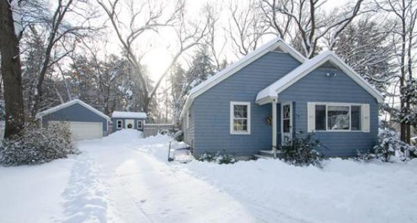 74 Hunnewell Street Wellesley, MA 02481 - Photo 1 of 21 Gallery Image 1