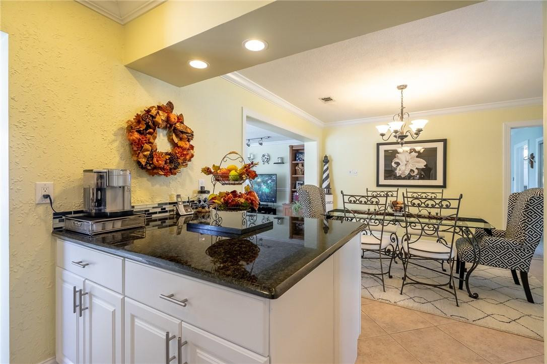2240 Northeast 41st Street Lighthouse Point, FL 33064 - Photo 11 of 34 Photo 11
