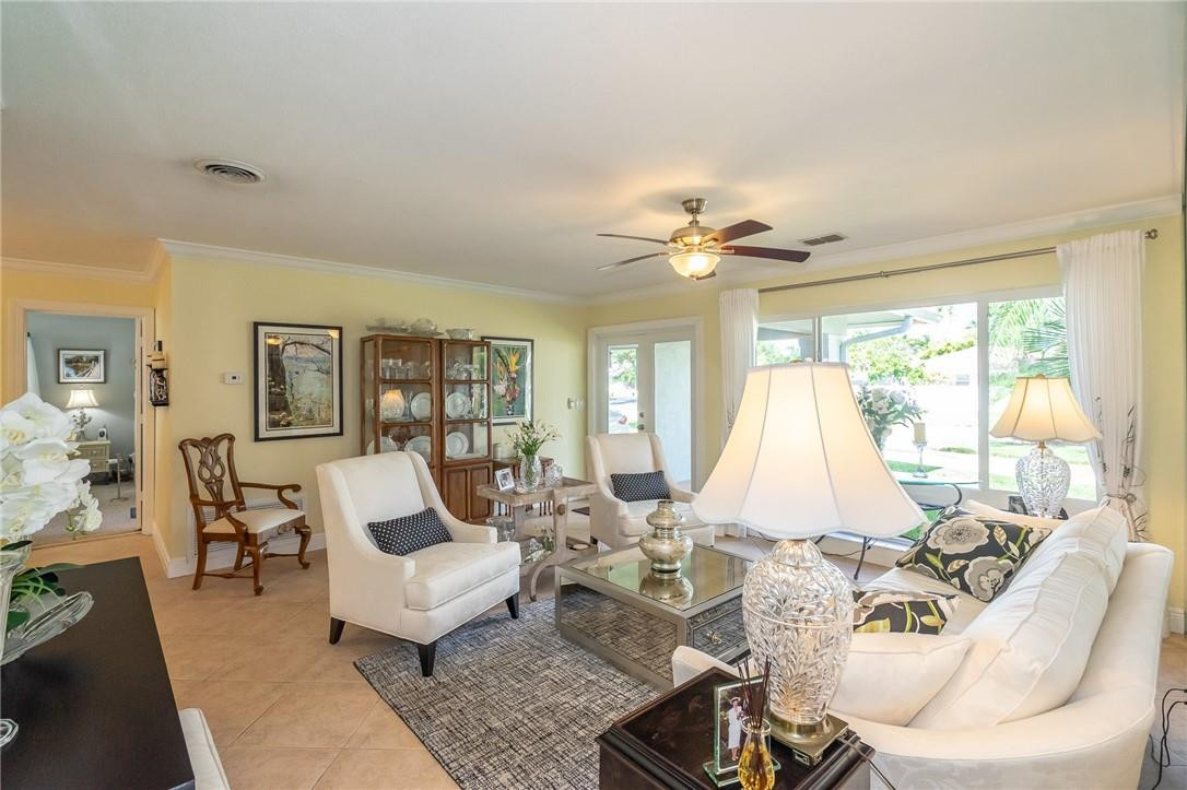 2240 Northeast 41st Street Lighthouse Point, FL 33064 - Photo 5 of 34 Photo 5