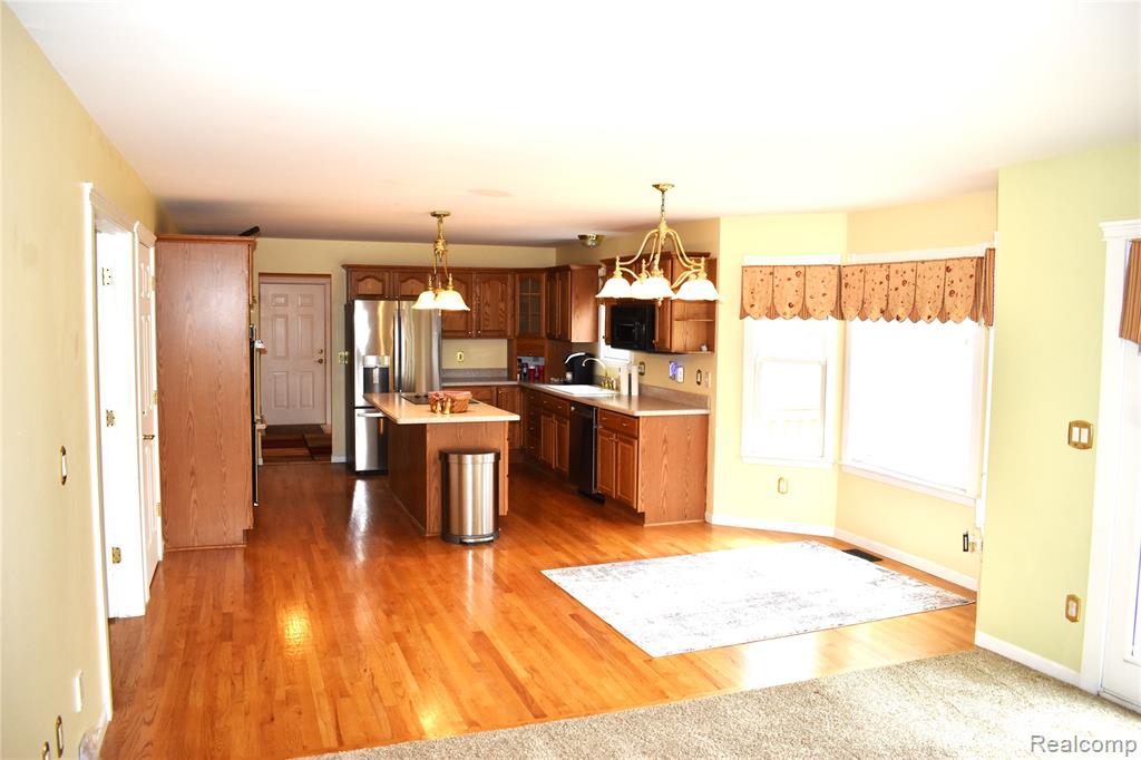 10155 Roberts Road Gregory, MI 48137 - Photo 2 of 28