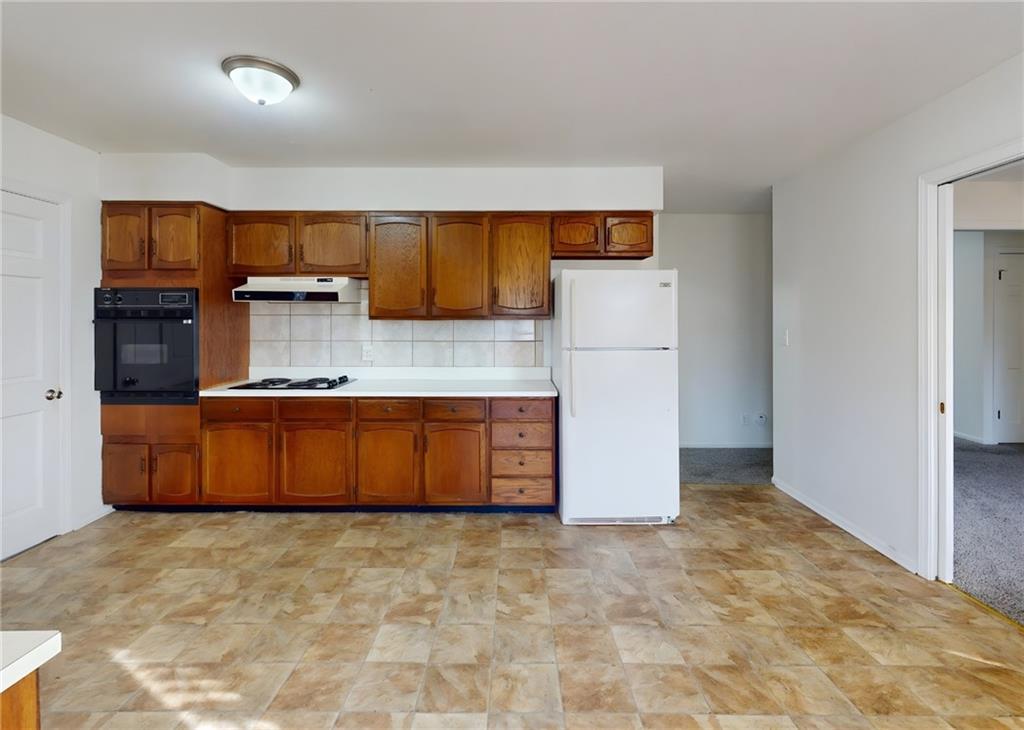 918 South Main Street Nevada, MO 64772 - Photo 10 of 21