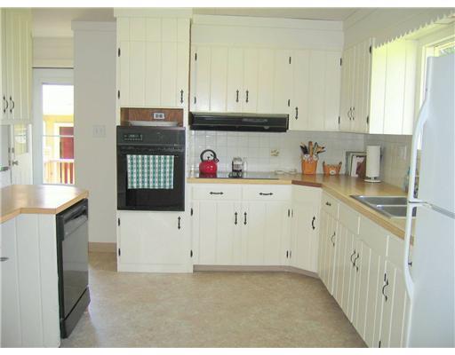 892 Manchester Road Belgrade, ME 04917 - Photo 5 of 22 Kitchen.