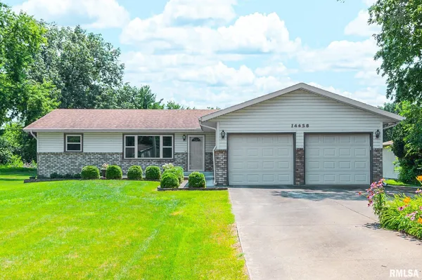 $194,900 | 14628 North Gardenland Drive, Chillicothe, IL 61523