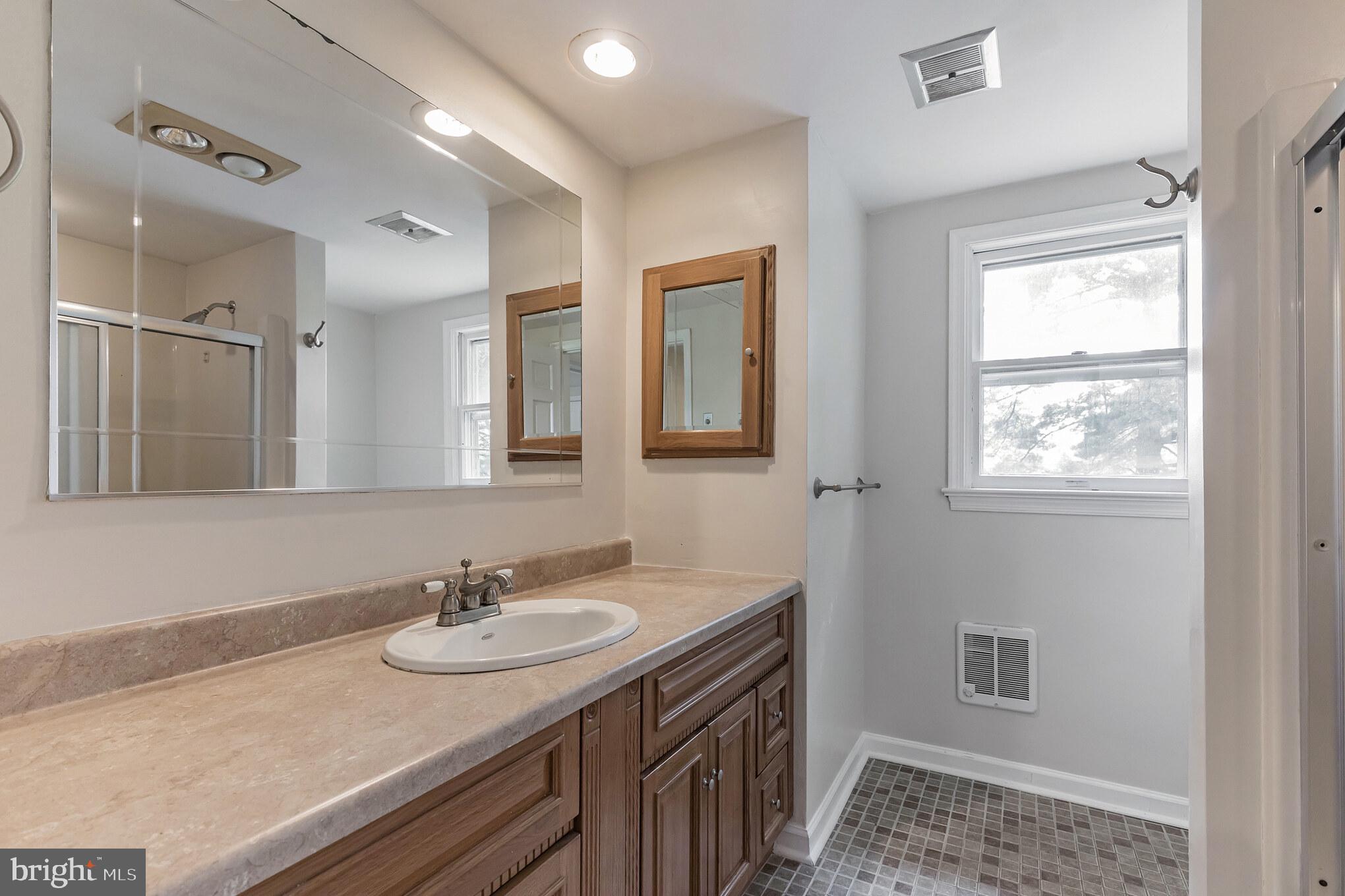 685 West Hoffecker Road Pottstown, PA 19465 - Photo 16 of 31