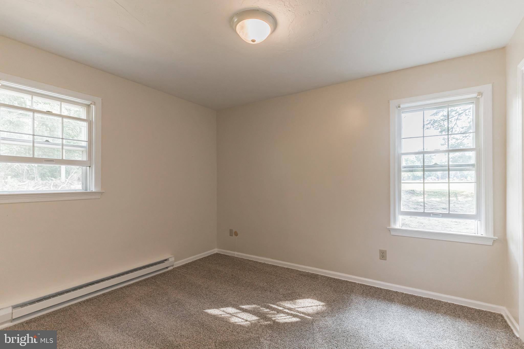 685 West Hoffecker Road Pottstown, PA 19465 - Photo 26 of 31