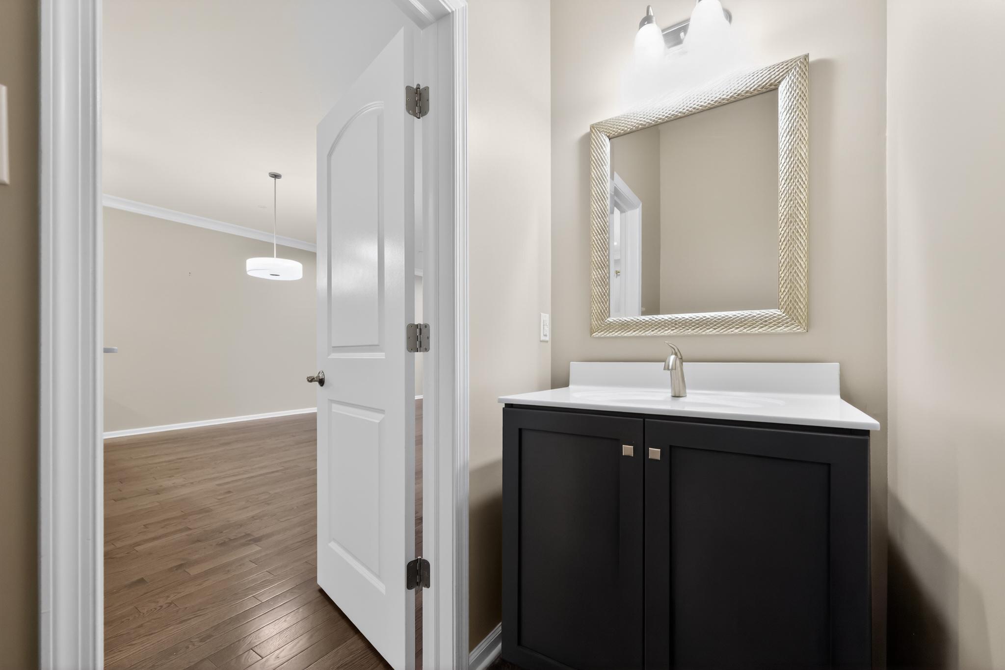 3333 Pietro Way Philadelphia, PA 19145 - Photo 8 of 23 1st Floor half bath