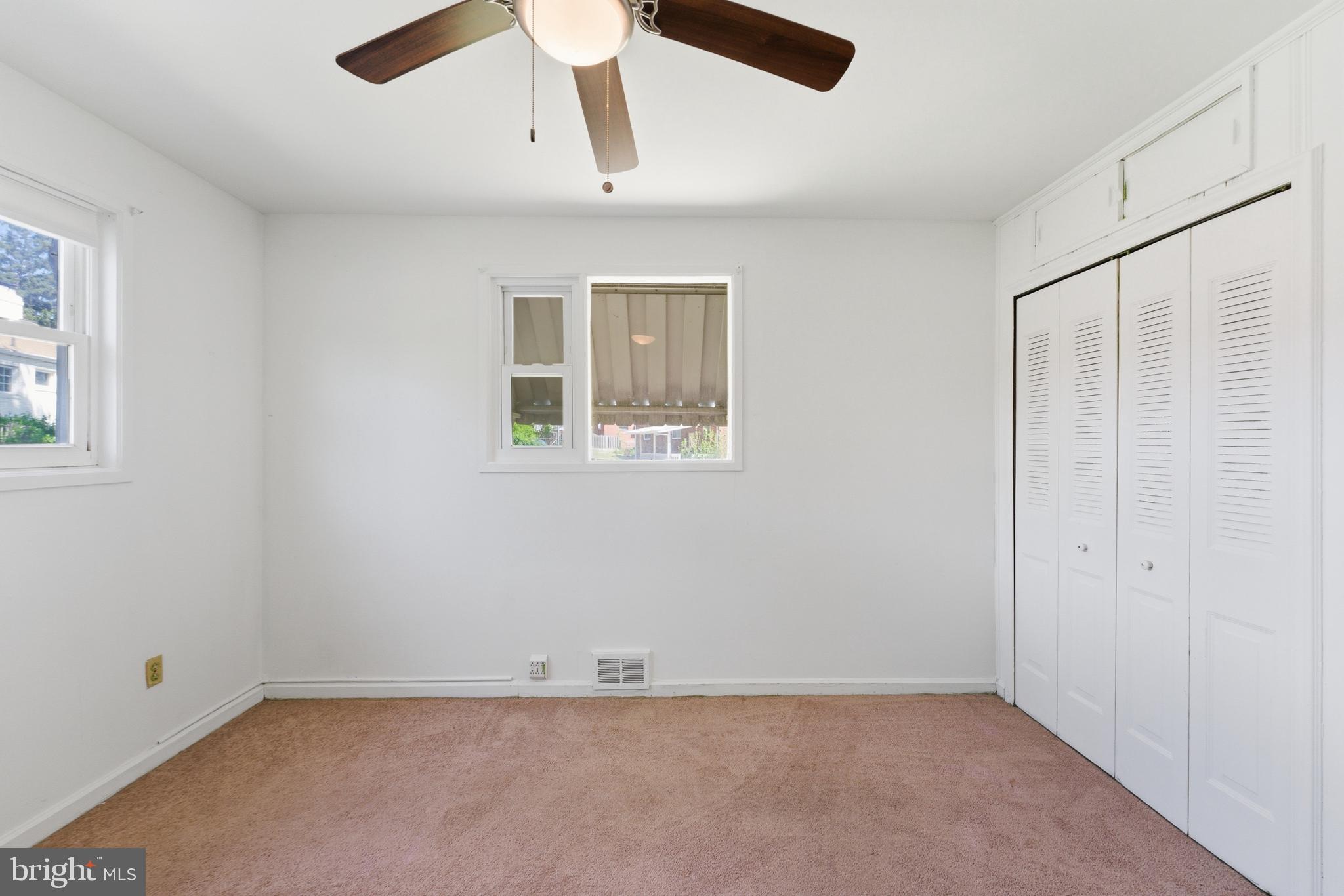 10303 Haywood Dr. Silver Spring, MD 20902 - Photo 18 of 38 Bright and airy room with charm.