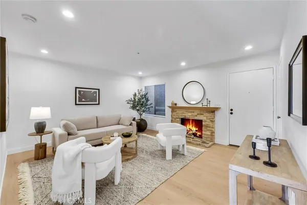 $540,000 | 12121 Centralia Street, Unit 302, Lakewood, CA 90715