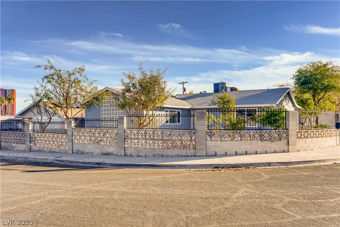 3209 Kings Way Las Vegas, NV 89102 - Photo 22 of 28