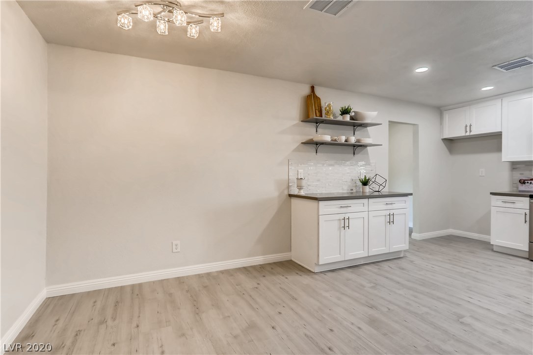 3209 Kings Way Las Vegas, NV 89102 - Photo 6 of 28