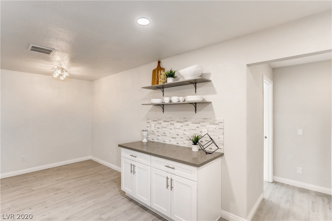 3209 Kings Way Las Vegas, NV 89102 - Photo 8 of 28