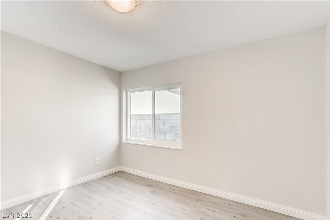 3209 Kings Way Las Vegas, NV 89102 - Photo 9 of 28