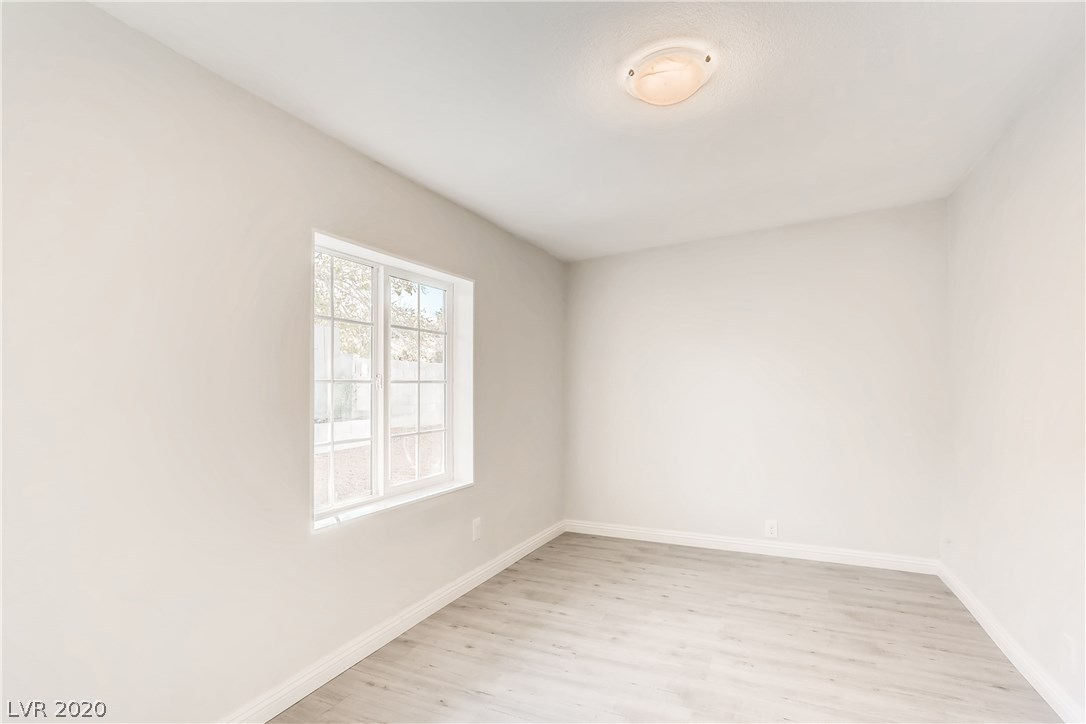 3209 Kings Way Las Vegas, NV 89102 - Photo 10 of 28