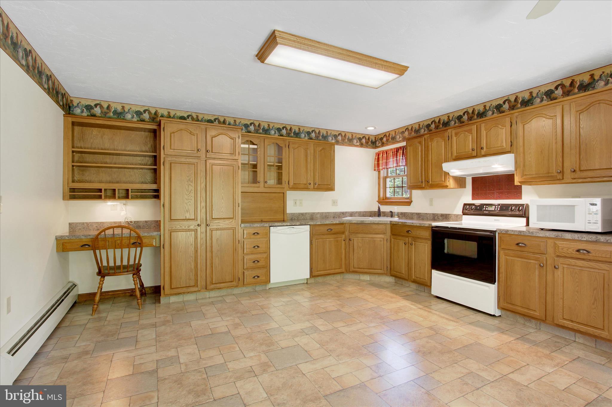 7208 Kopp Road Spring Grove, PA 17362 - Photo 8 of 35