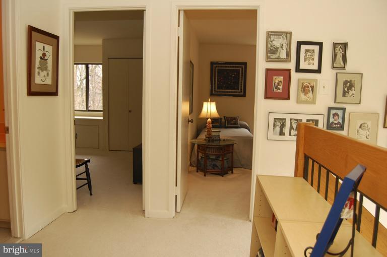 1760 Wainwright Drive Reston, VA 20190 - Photo 13 of 16 Interior (General)