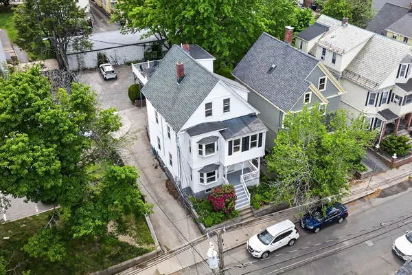 $949,900 | 62 Hudson Street, Unit 2, Somerville, MA 02143
