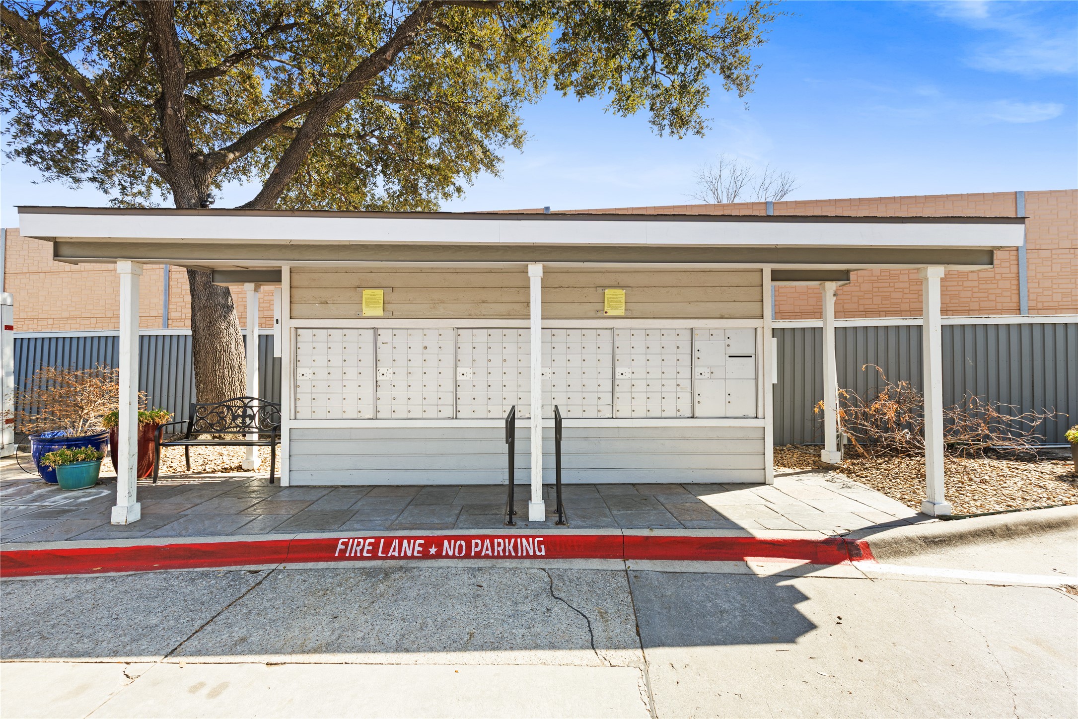 17490 Meandering Way, Unit 1304 Dallas, TX 75252 - Photo 24 of 31