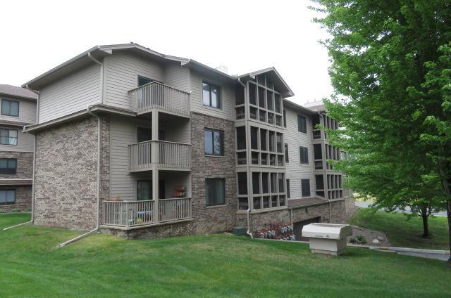 3801 West 98th Street, Unit 402 Bloomington, MN 55431 - Photo 1 of 23
