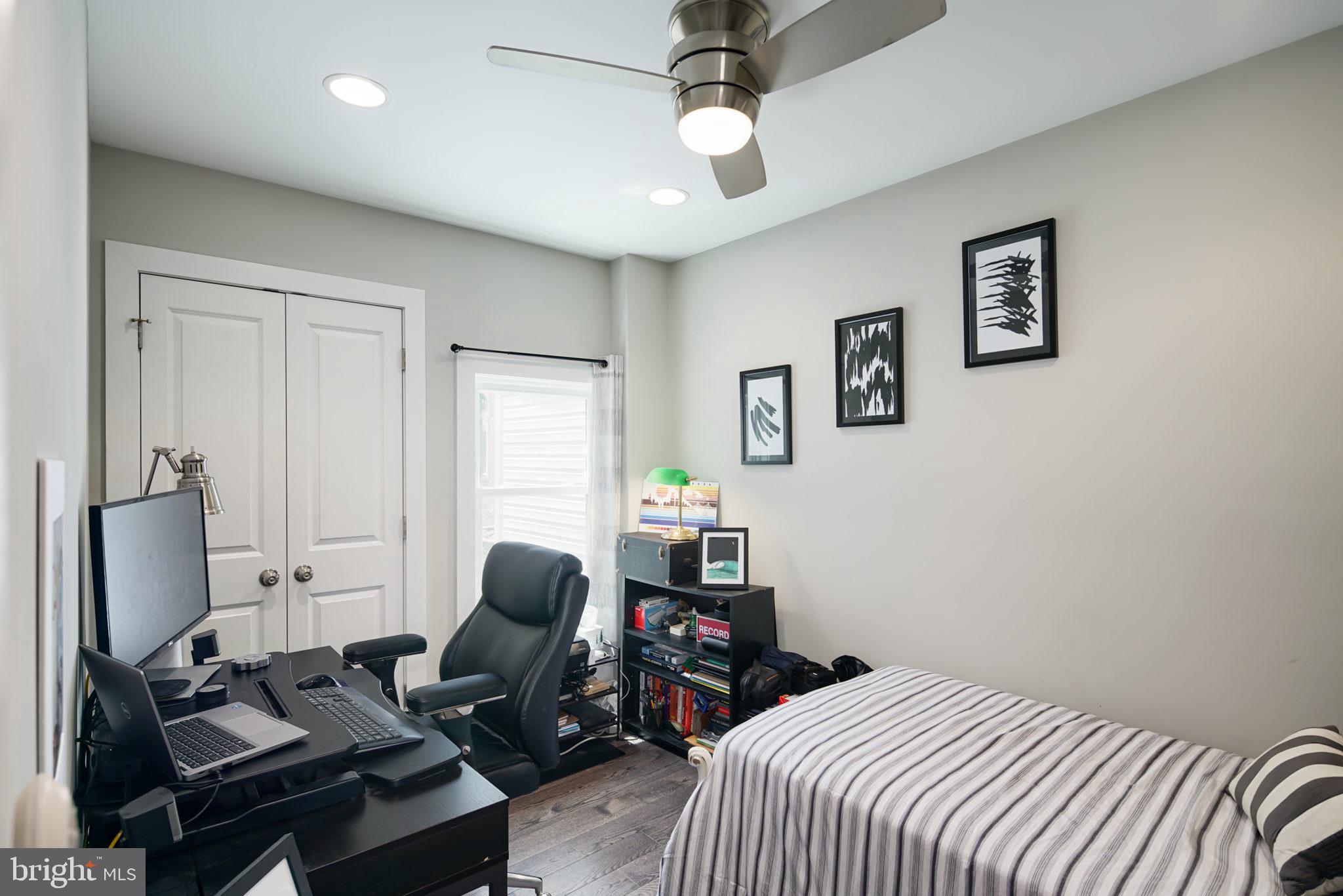 1942 Gerritt Street Philadelphia, PA 19146 - Photo 12 of 17