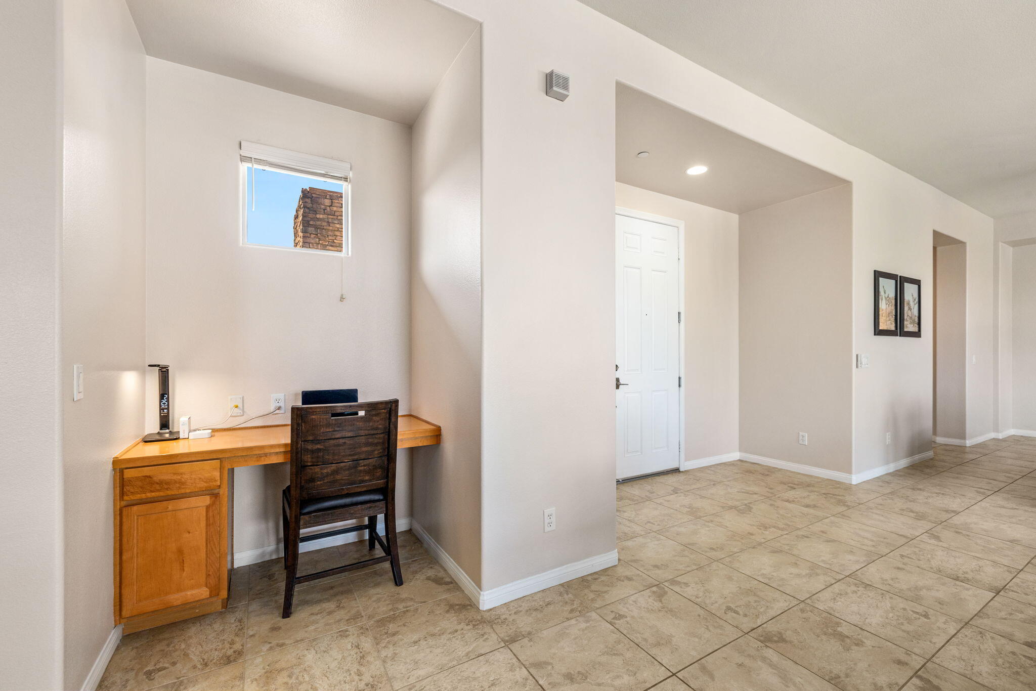 41252 Gaslight Avenue Bermuda Dunes, CA 92203 - Photo 11 of 37 a view of a workspace with furniture
