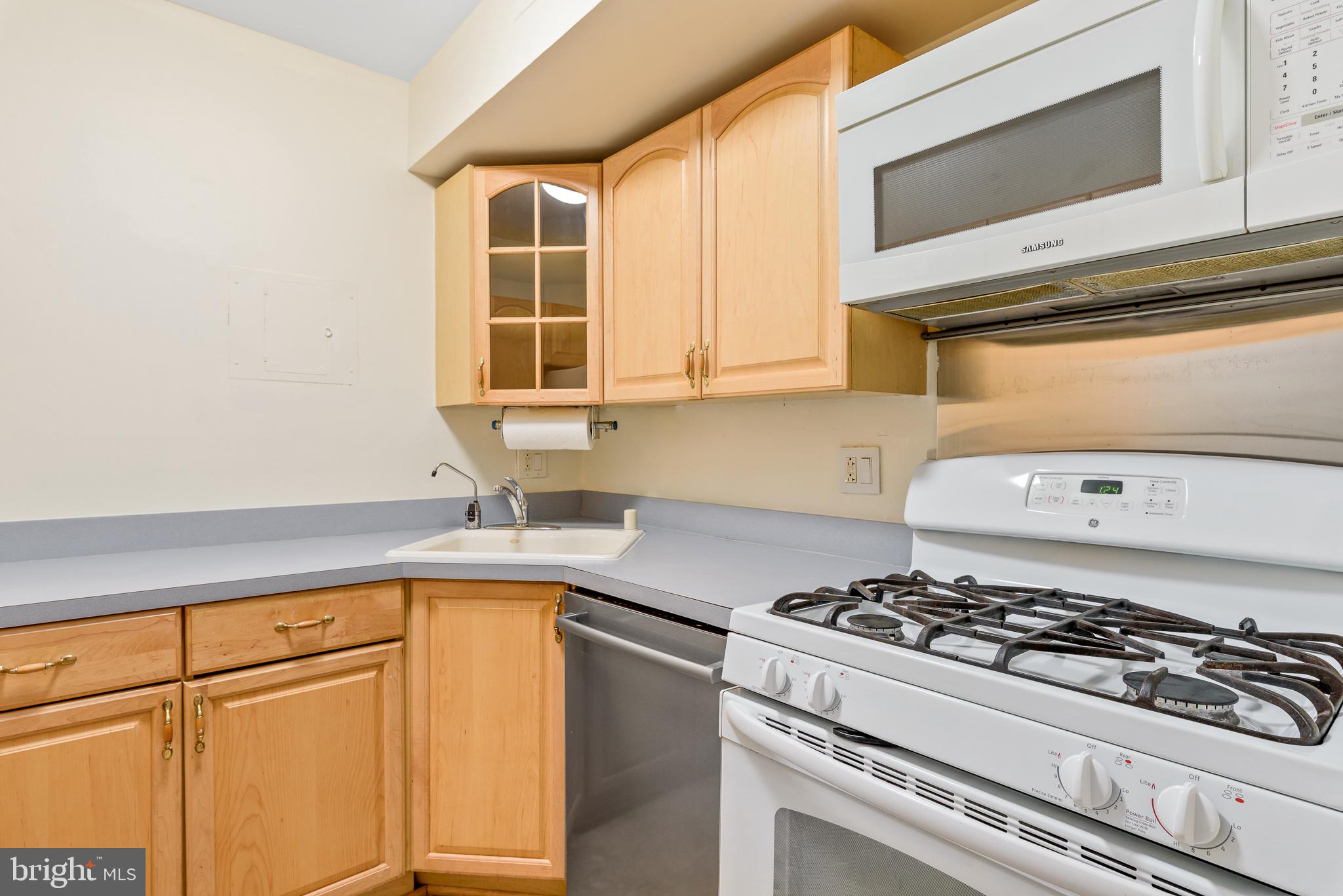 11621 Vantage Hill Road, Unit 2A Reston, VA 20190 - Photo 12 of 29 Gallery Image 12